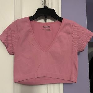 GARAGE💗Pink V-Neck Crop Top